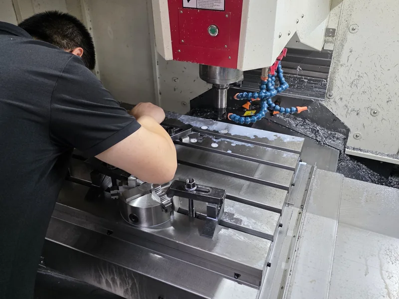 CNC machining centre with an operator