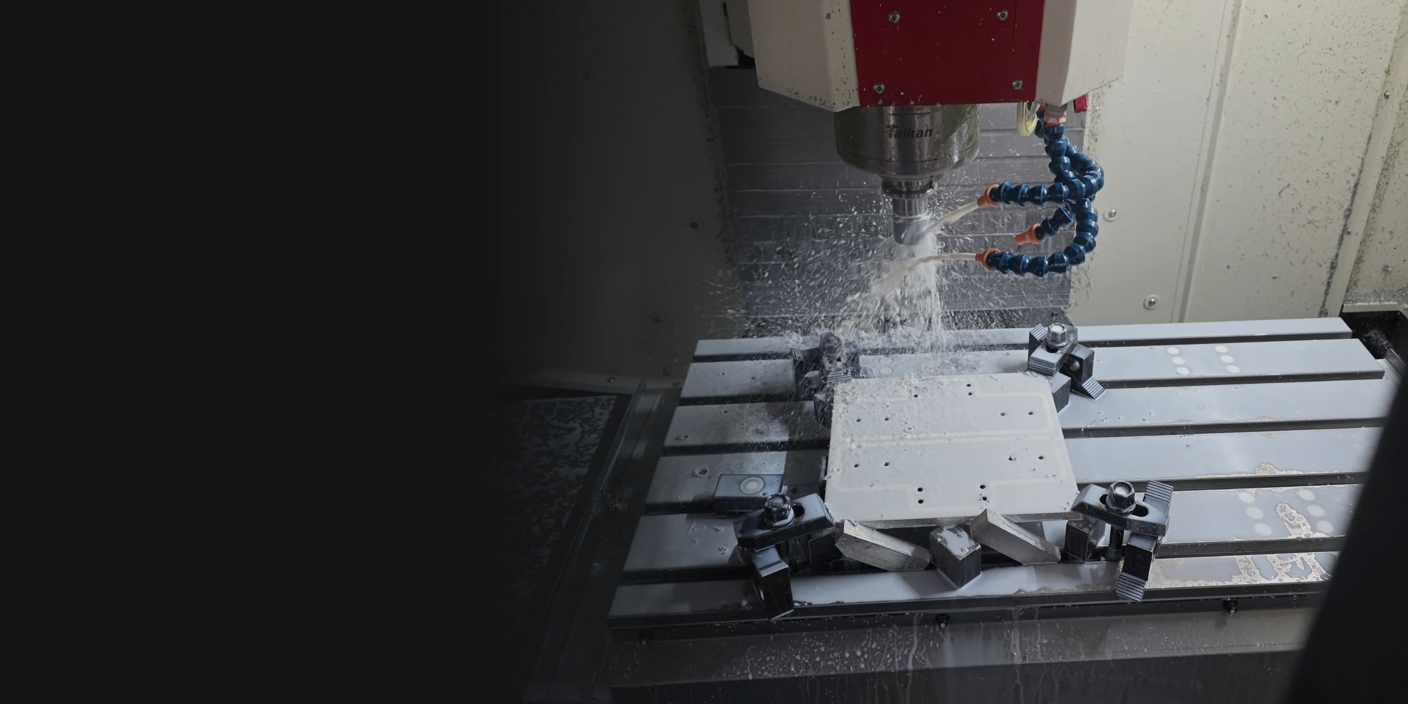 CNC machining in the LINYOPACK workshop