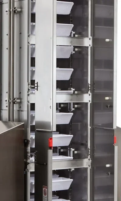 Buckets inside the hygienic pendulum bucket conveyor