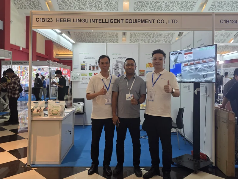 LINYOPACK trade-show booth