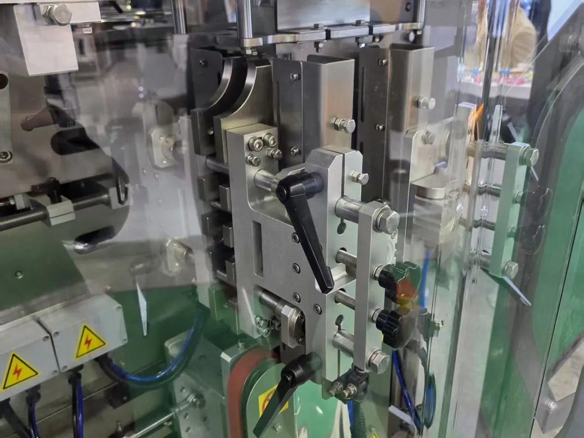 VGT vertical edge sealing unit